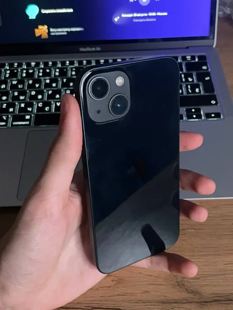 iPhone 13 128Gb с царапинами на корпусе - Мобильные телефоны и аксессуары в Чебоксары