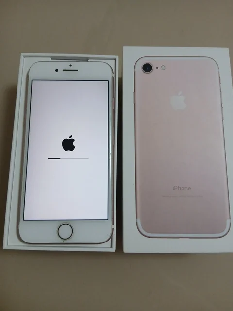 Продается iPhone 7 - Аксессуары для телефонов в Чебоксары