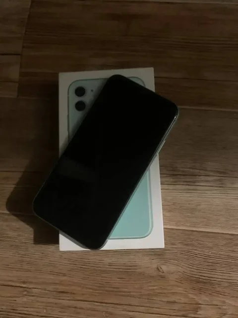 Продам срочно iPhone 11 в Чебоксарах - Электроника в Чебоксары