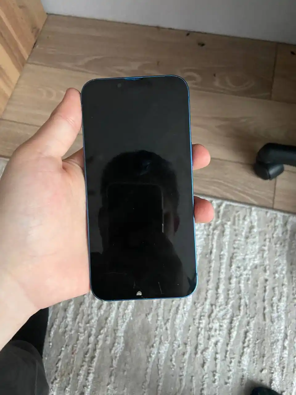 Продажа iPhone 13 синий 256 ГБ