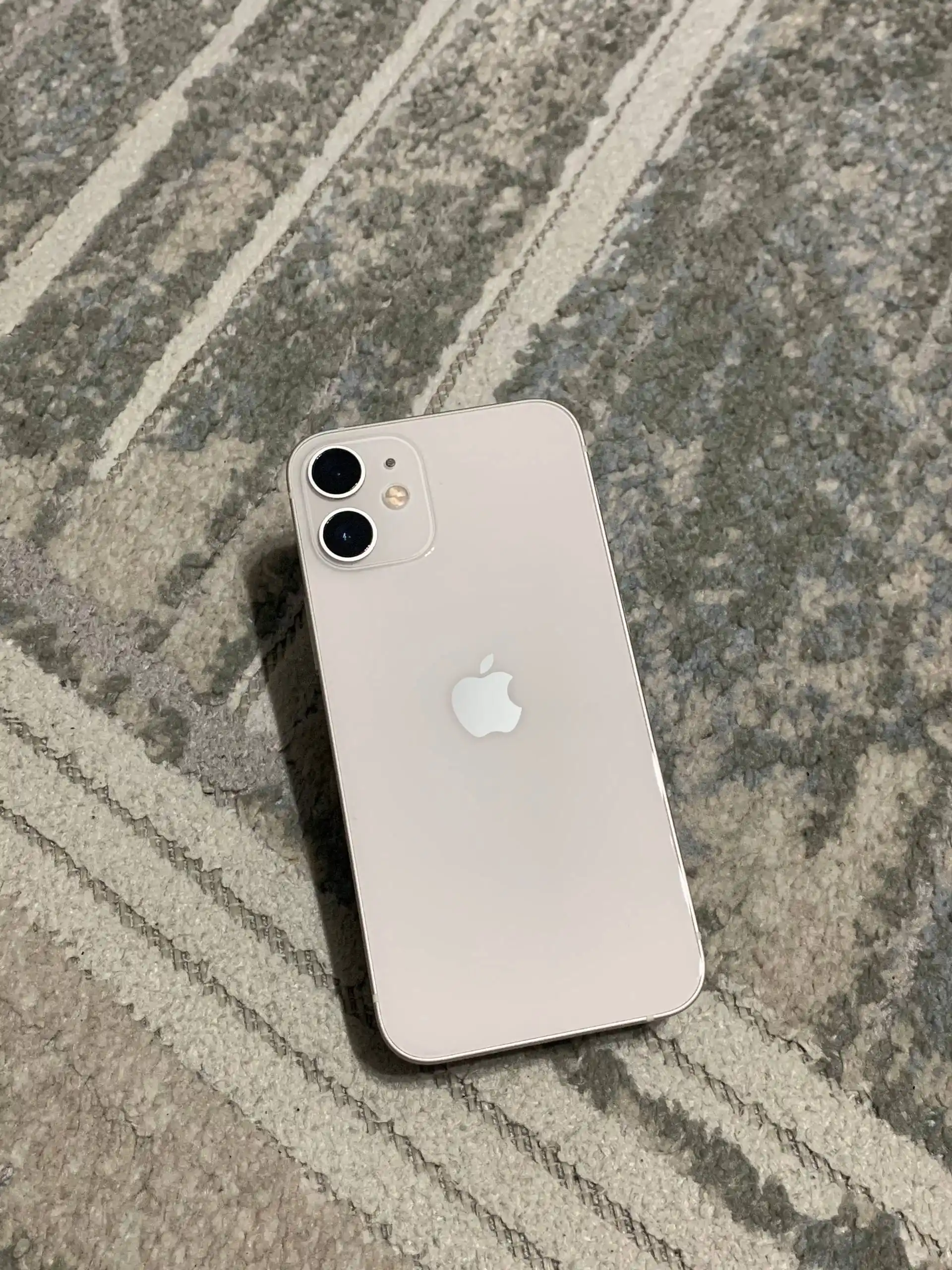 Продам/обменяю Айфон 12 мини 64гб - Электроника в Чебоксары