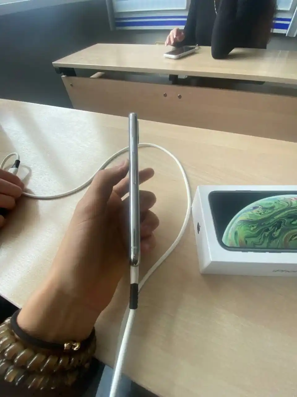 Продам iPhone XS