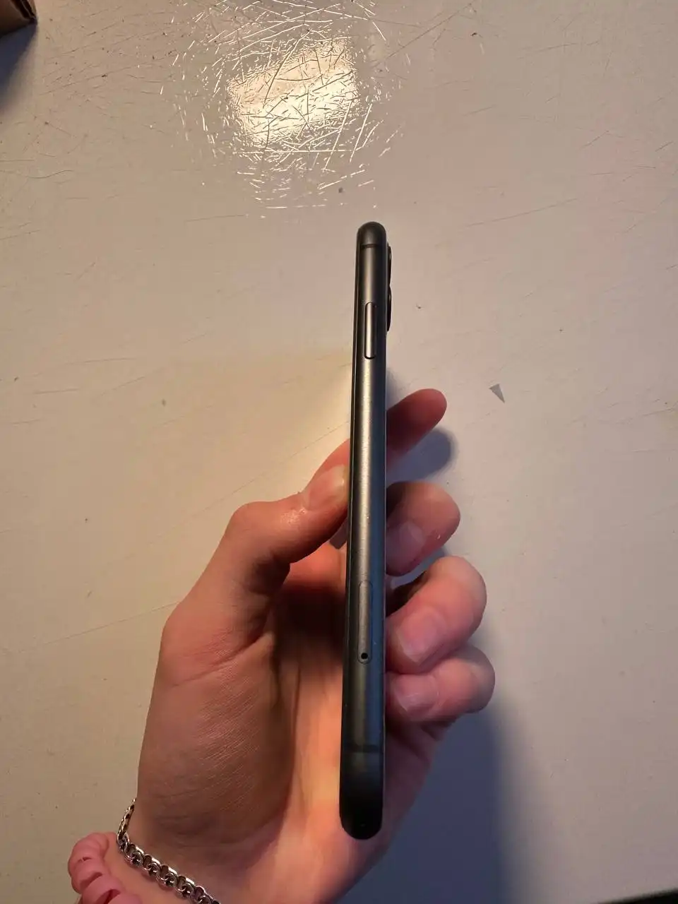 Продам iPhone 11 128 ГБ