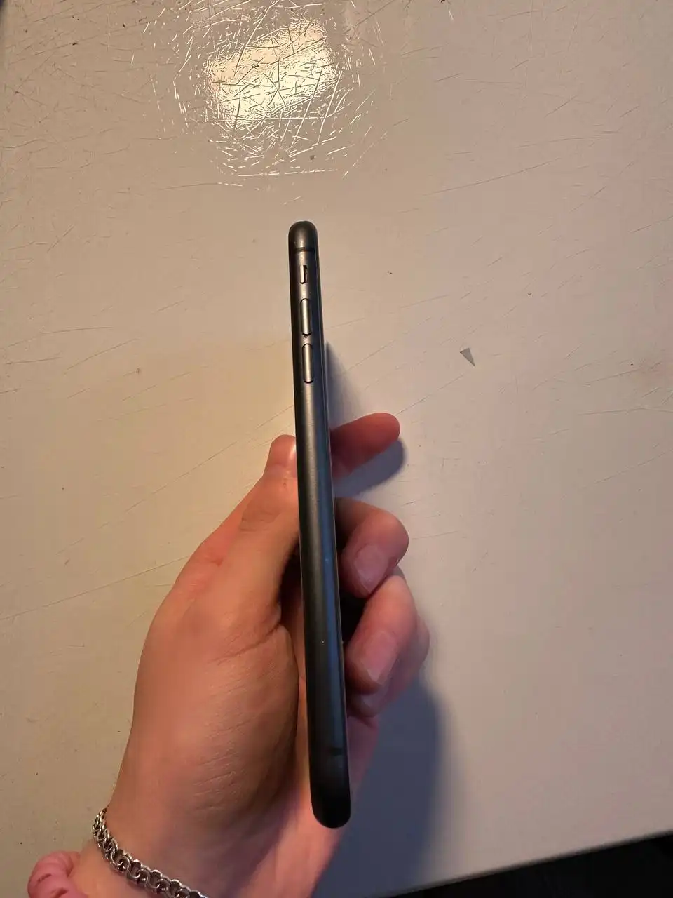 Продам iPhone 11 128 ГБ