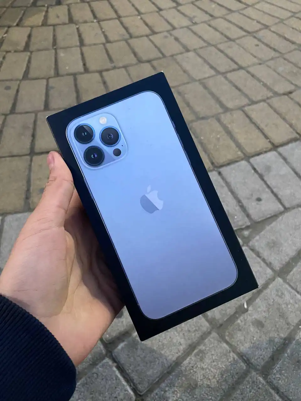 Продам iPhone 13 Pro Max на запчасти