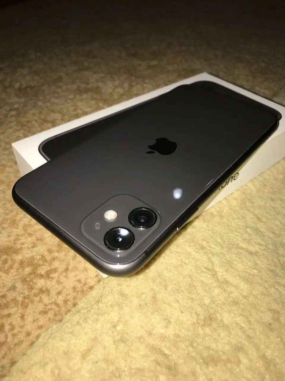 iPhone 11 64GB в идеальном состоянии