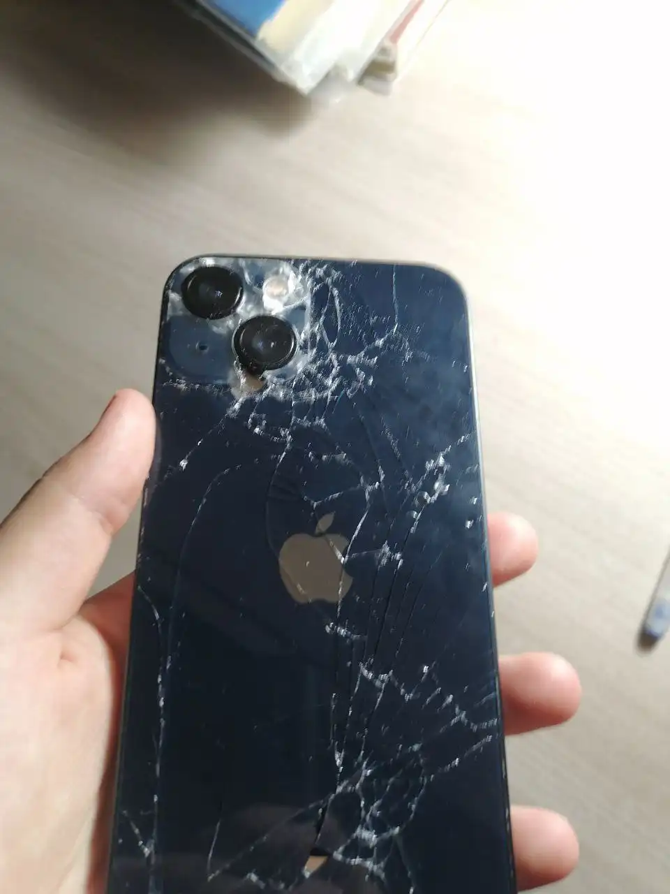 Срочная продажа iPhone с неработающей платой