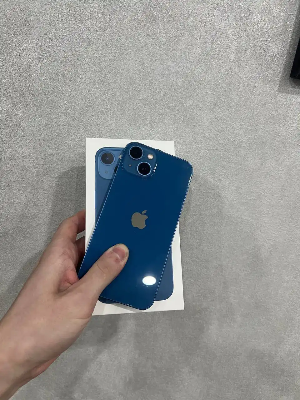 iPhone 13 256гб в отличном состоянии