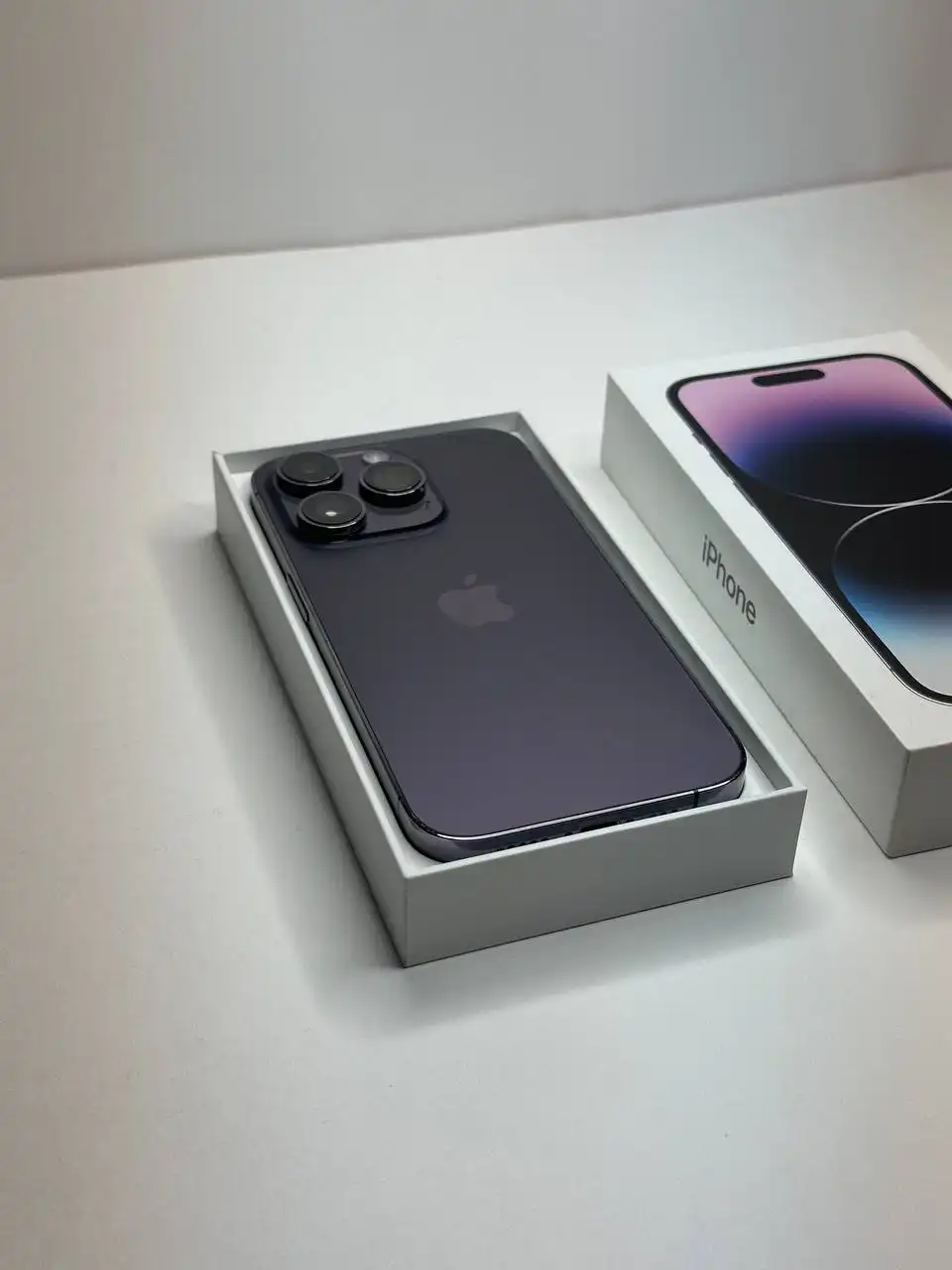 Продажа двух iPhone 14 Pro 256 ГБ