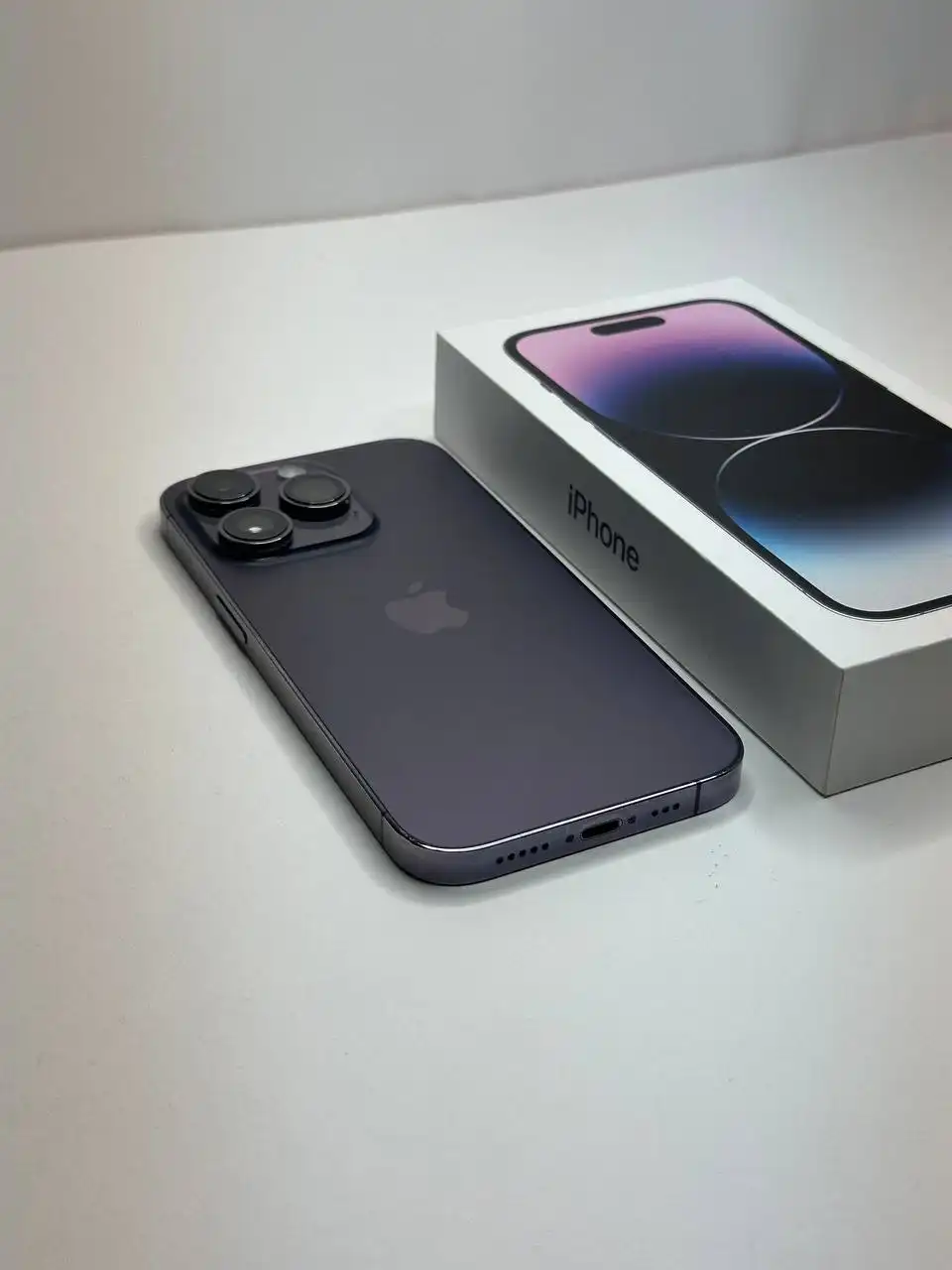 Продажа двух iPhone 14 Pro 256 ГБ