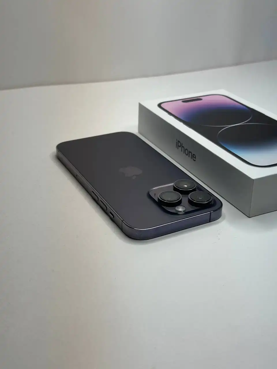 Продажа двух iPhone 14 Pro 256 ГБ