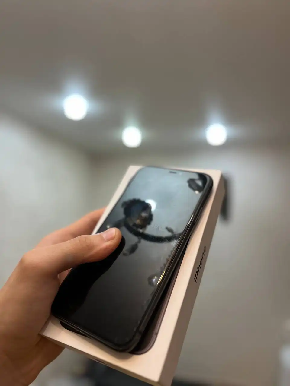 iPhone 11 128 ГБ в хорошем состоянии