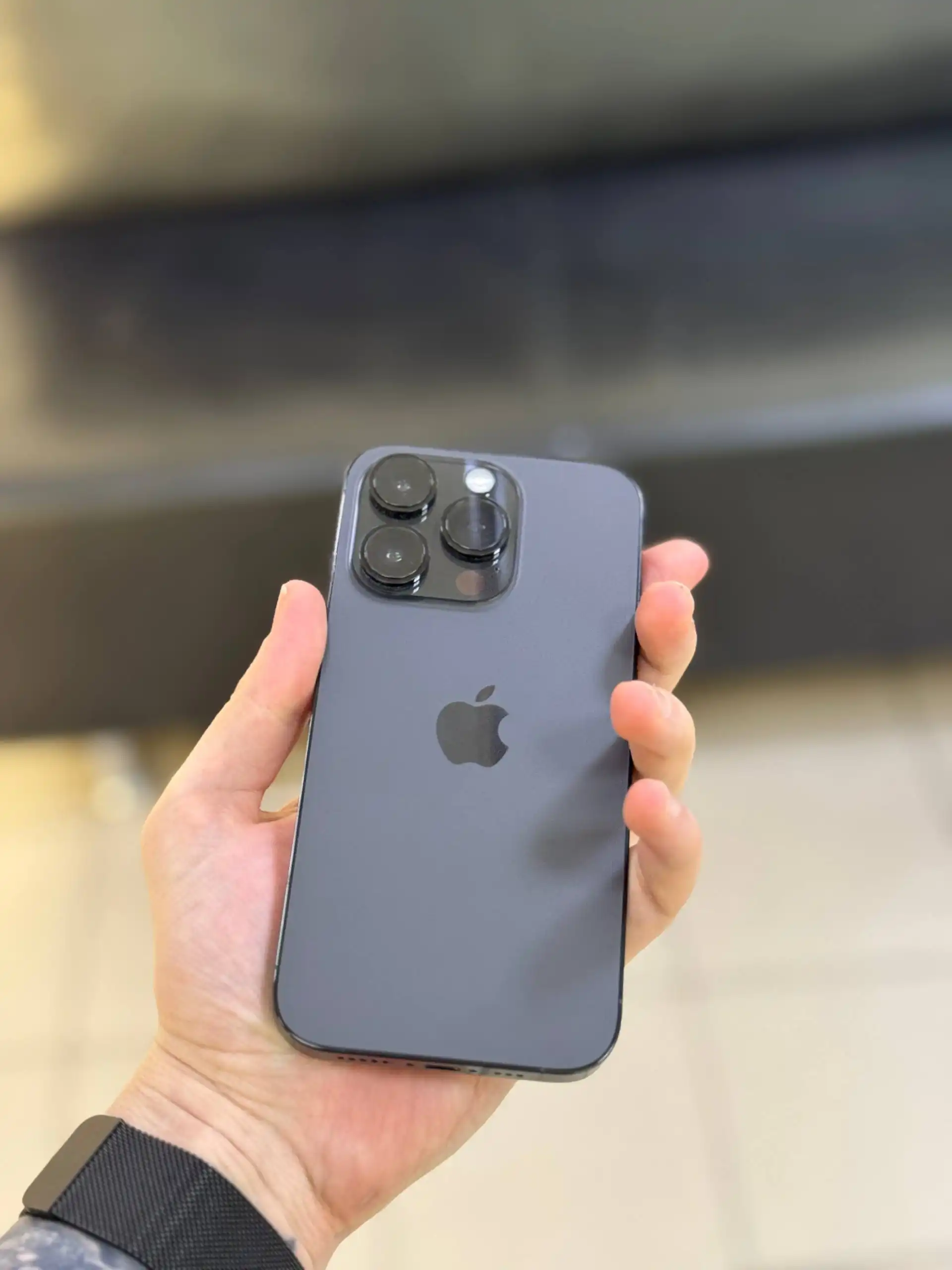 Продам iPhone 14 Pro 256 ГБ
