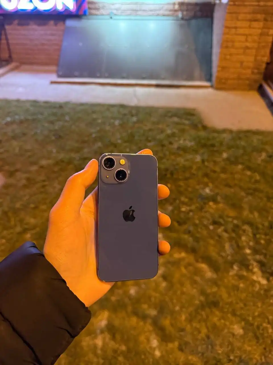 Продам iPhone 13 Mini 128 ГБ