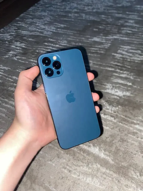 Продажа б/у iPhone разных моделей - Электроника в Чебоксары