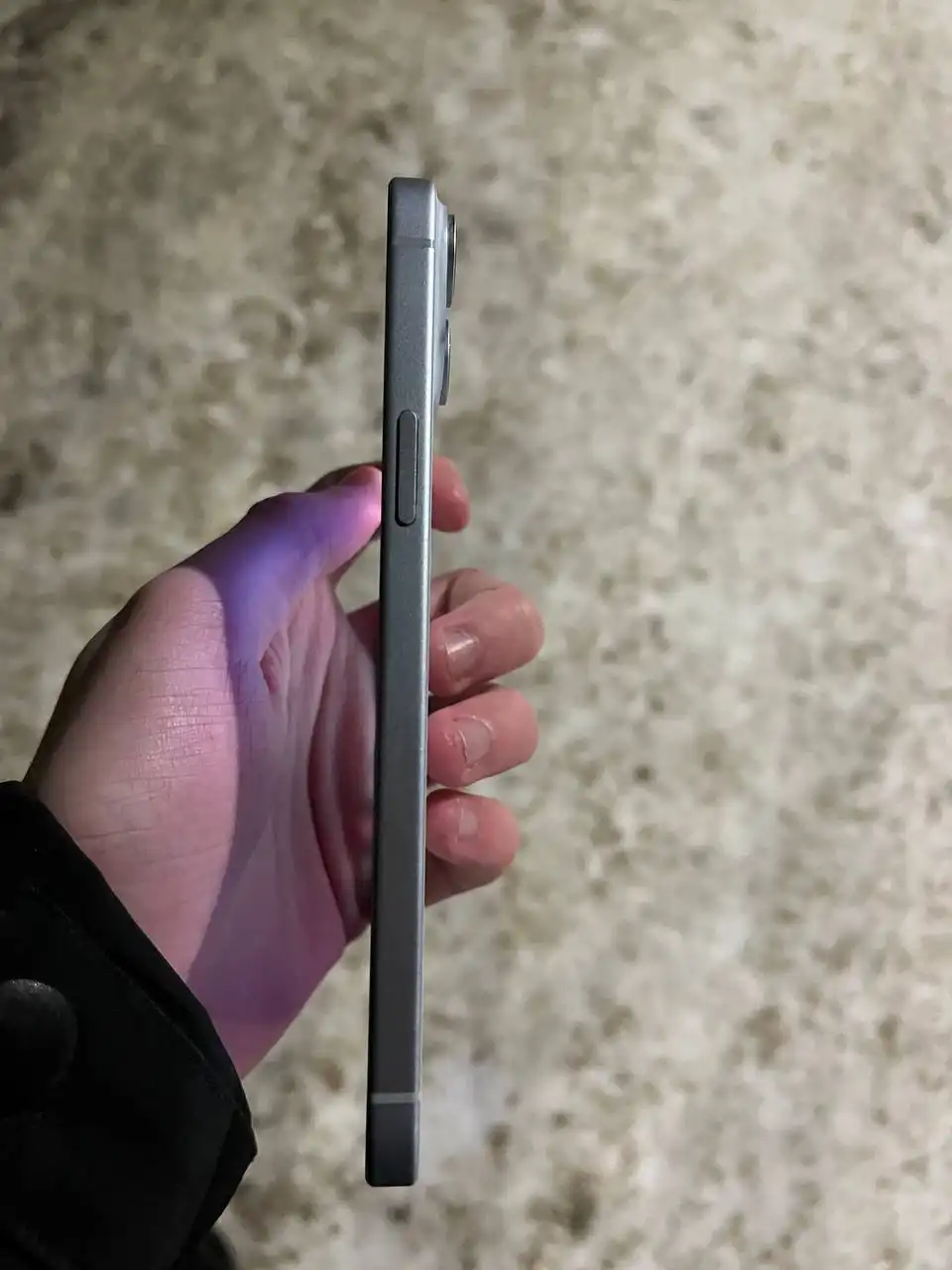 Продам iPhone 15 Plus 128ГБ