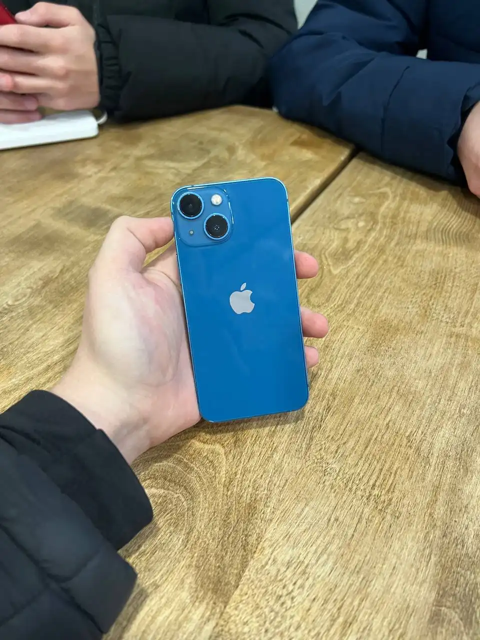 Продажа iPhone 13 Pro и iPhone 13 Mini