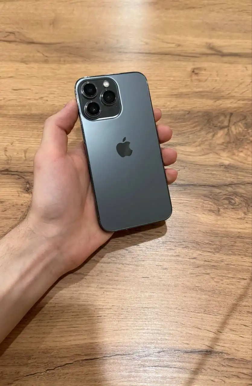 iPhone 13 Pro 512gb с потертостями и ошибкой камеры