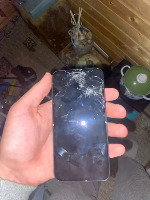 Продам iPhone в Чебоксарах - Электроника в Чебоксары