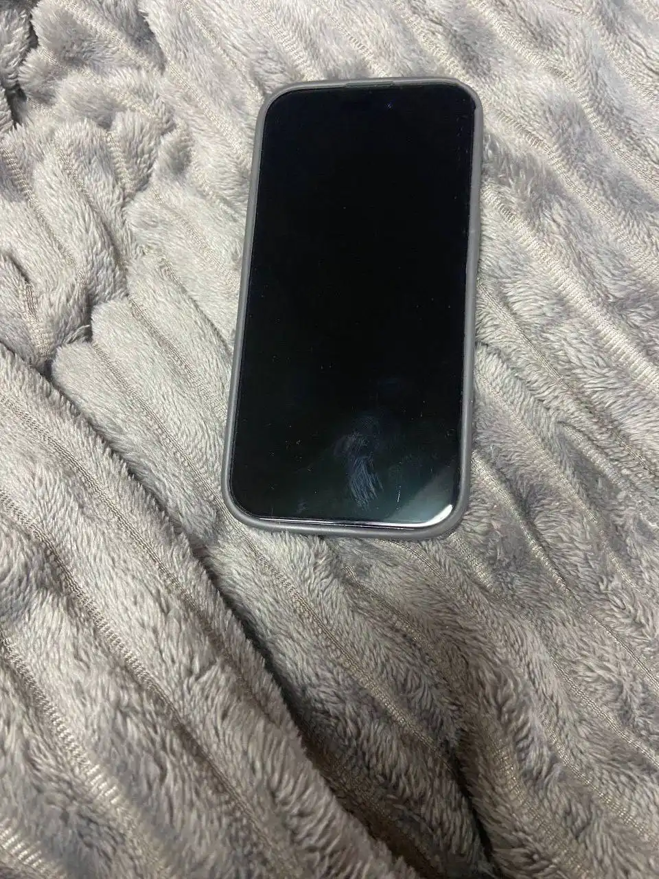 Продается iPhone 15 в хорошем состоянии