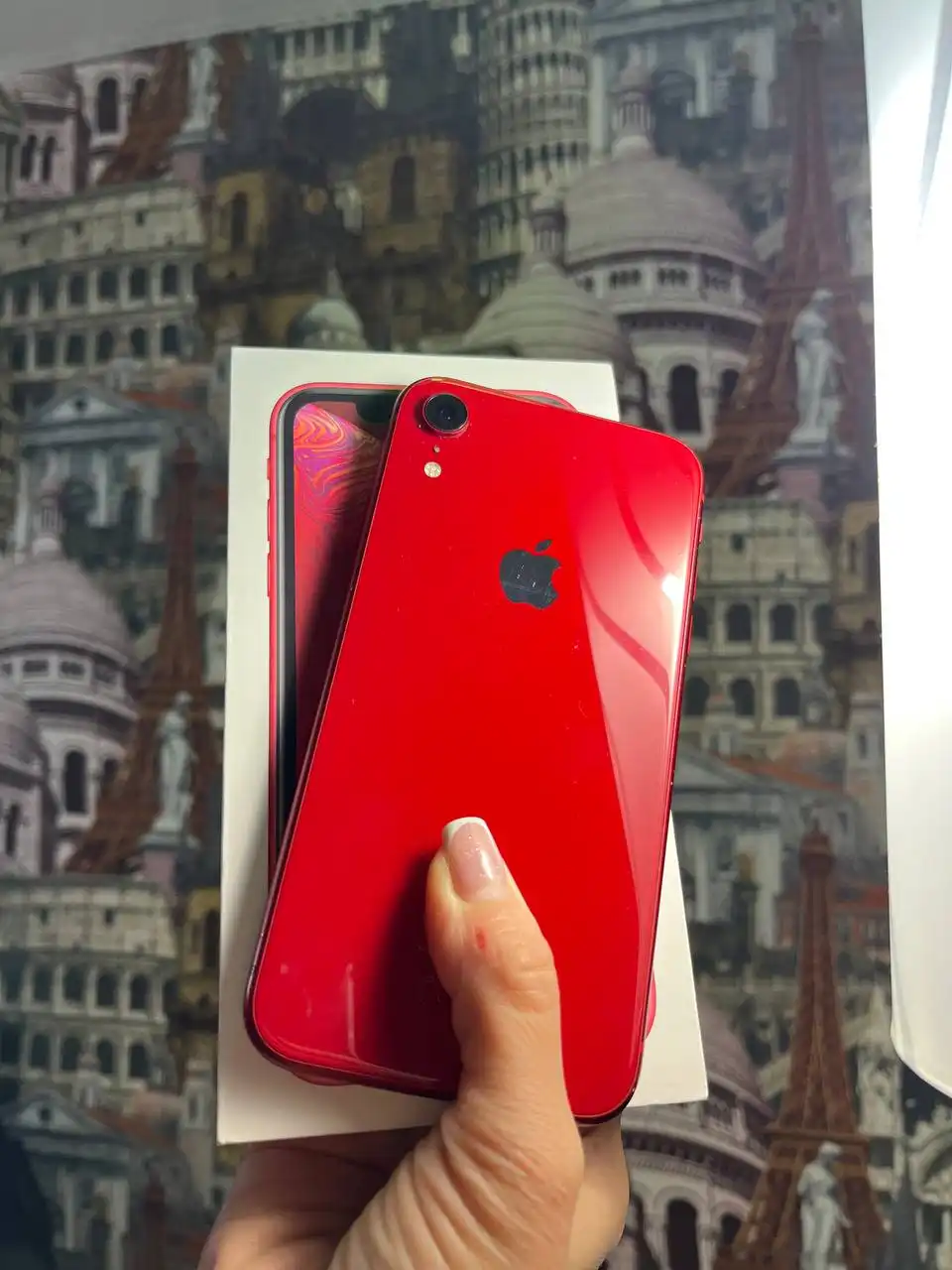iPhone XR 128 ГБ в отличном состоянии