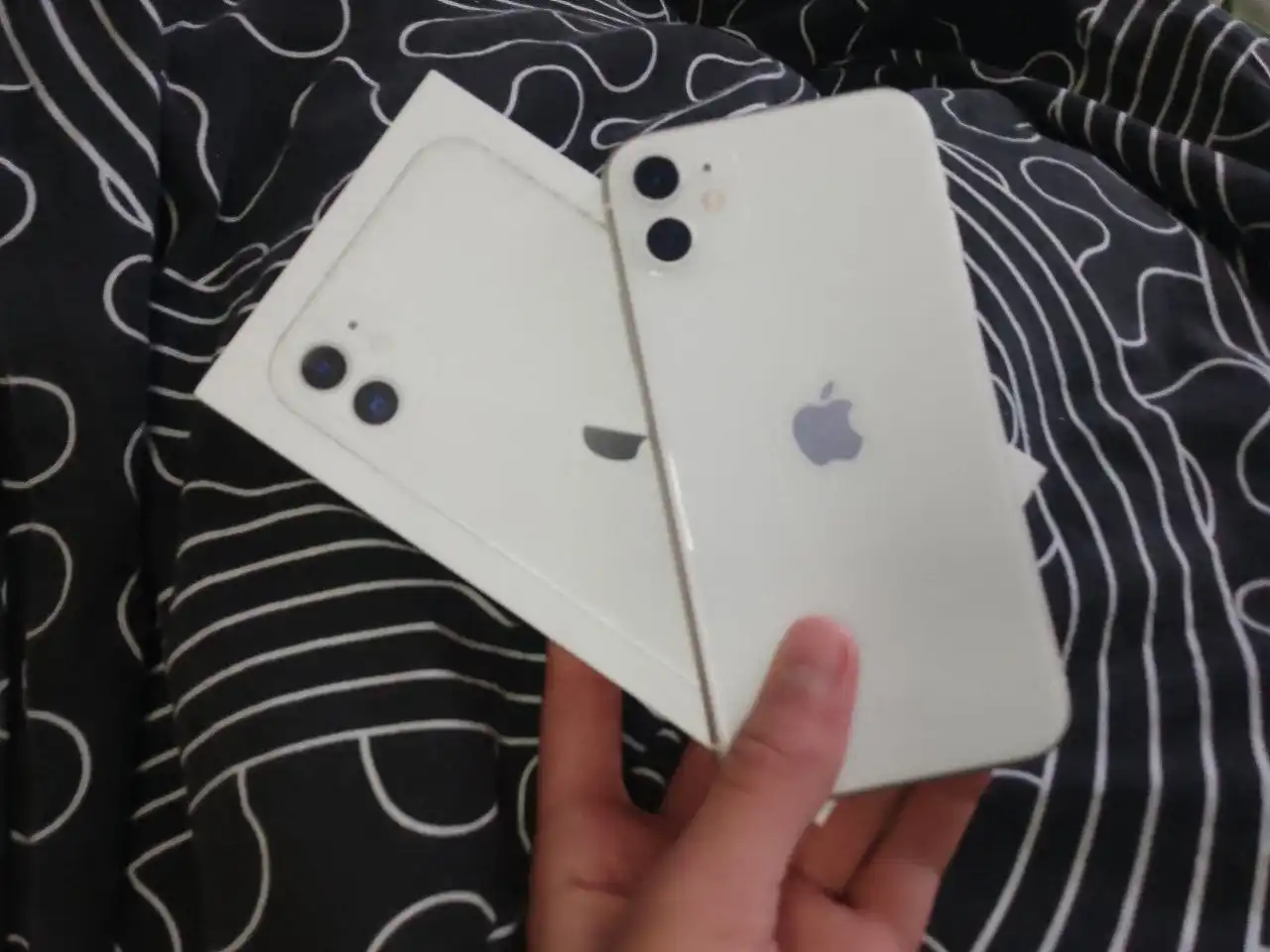 Apple iPhone 11 64GB в отличном состоянии