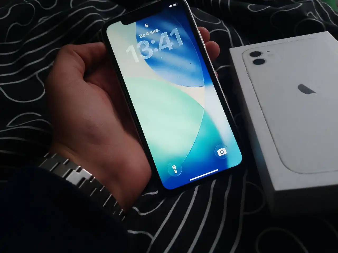 Apple iPhone 11 64GB в отличном состоянии