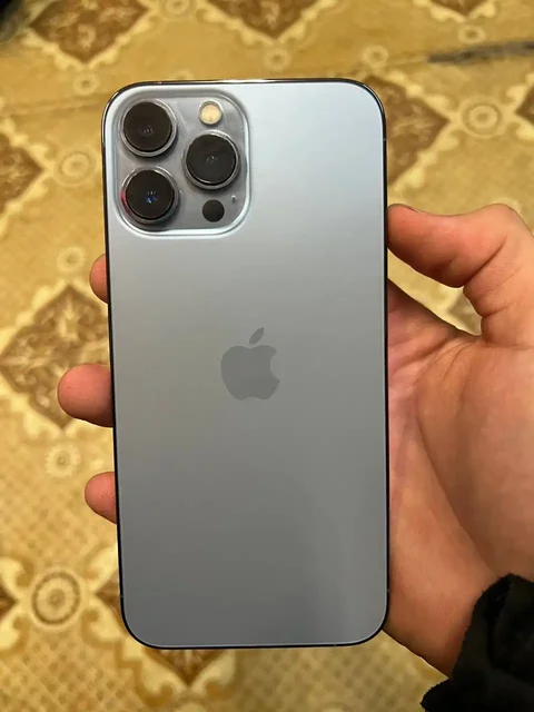 Продажа iPhone 13 Pro Max 256 Гб с замененным экраном - Электроника в Чебоксары