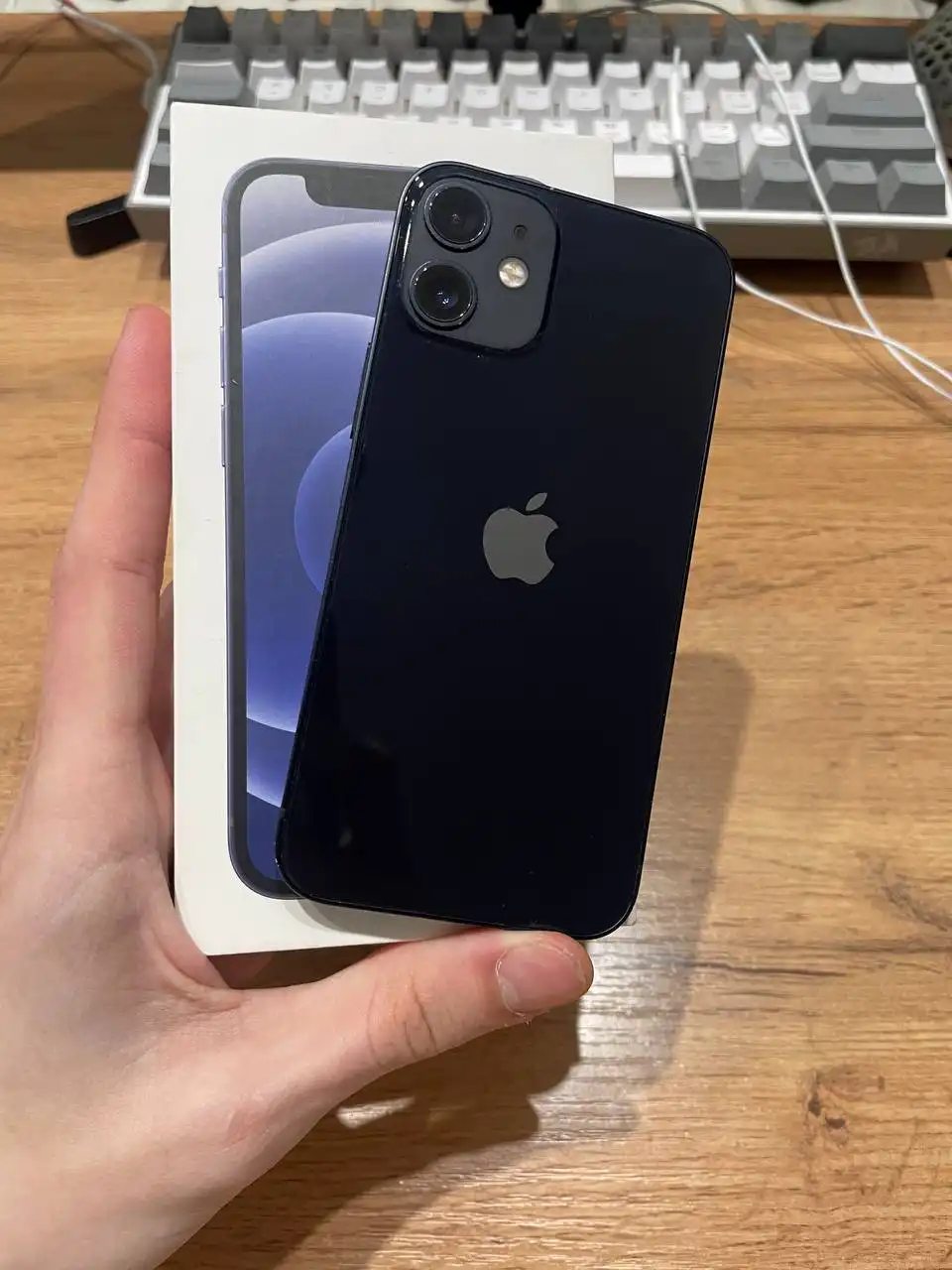 iPhone 12 mini 128Gb в отличном состоянии