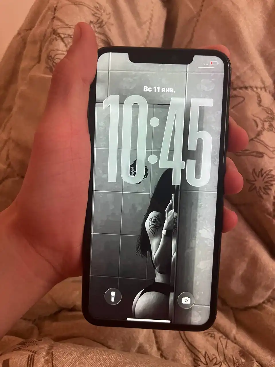 Продам iPhone с замененным дисплеем без Face ID