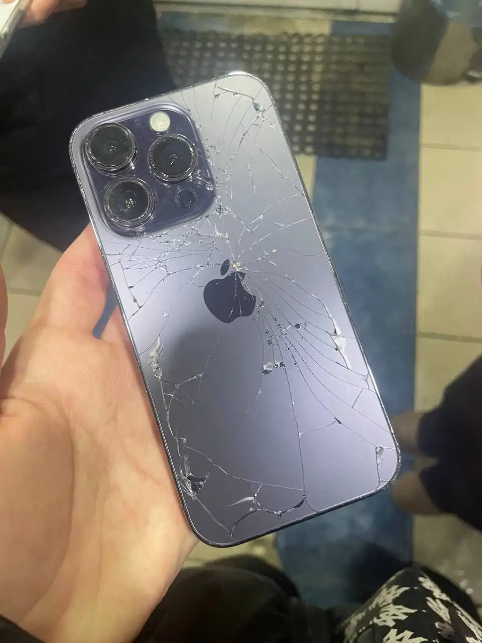 Продам iPhone 14 Pro 128 ГБ фиолетовый - Смартфоны (Электроника) в Чебоксары