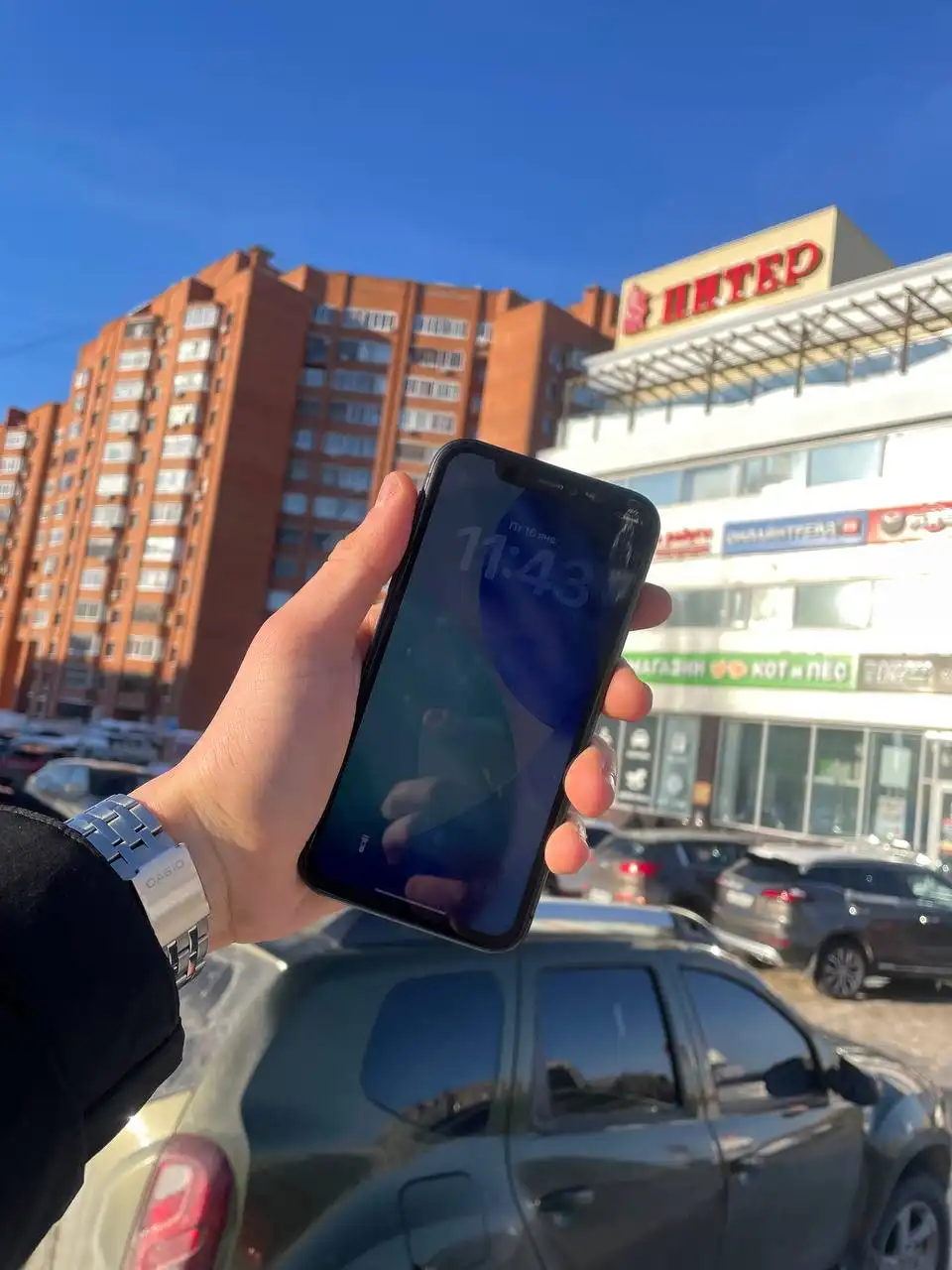 Продажа iPhone 11 128 ГБ черный - Смартфоны (Электроника) в Чебоксары