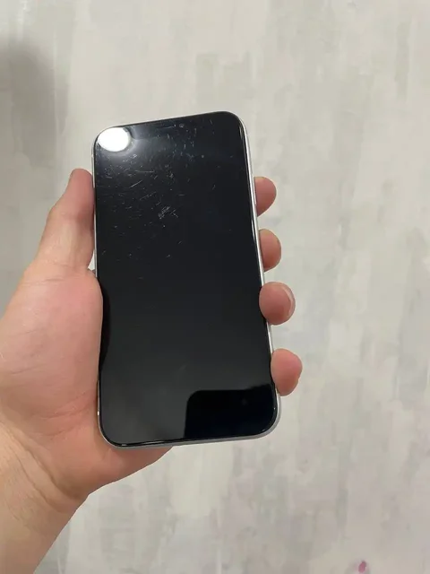 iPhone XR 64gb с неработающим Face ID и косяком корпуса - Экшн-камеры в Чебоксары