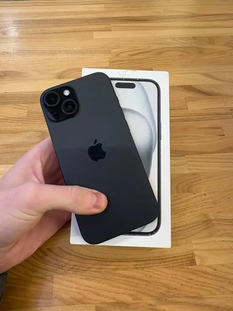 Apple iPhone 32к фастом без торга - Компьютерные комплектующие в Чебоксары