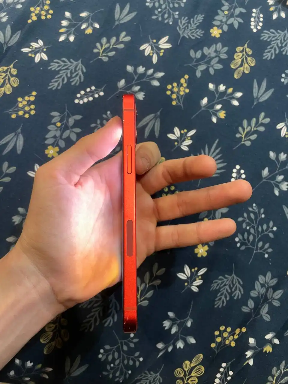 Продажа iPhone 12 128 ГБ красный - Смартфоны (Электроника) в Чебоксары