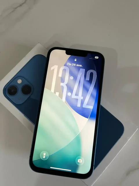 Продажа iPhone 13 128 ГБ с замененным дисплеем - Электроника в Чебоксары