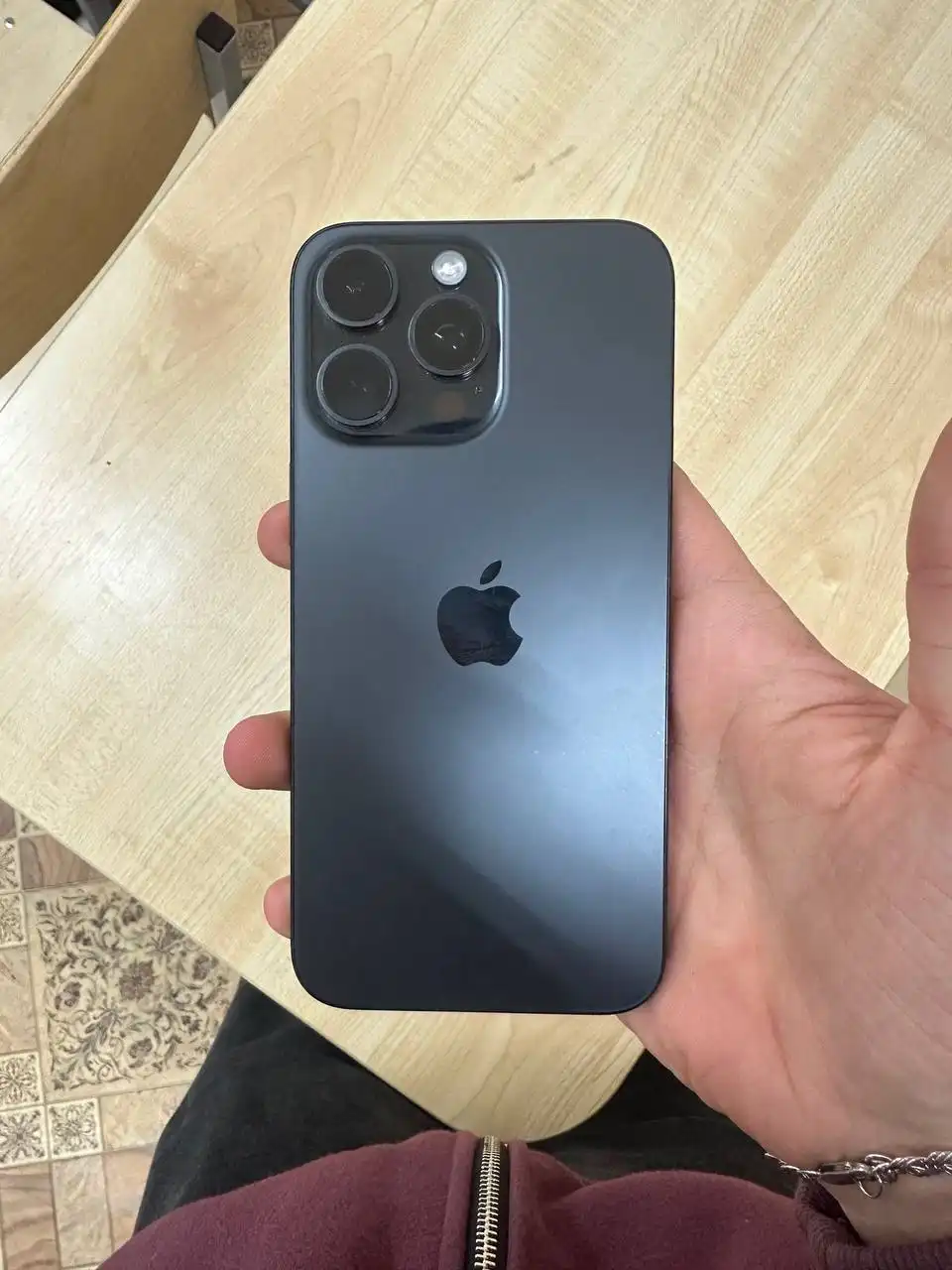 iPhone 15 Pro Max 256GB Natural Titanium - Смартфоны (Электроника) в Чебоксары