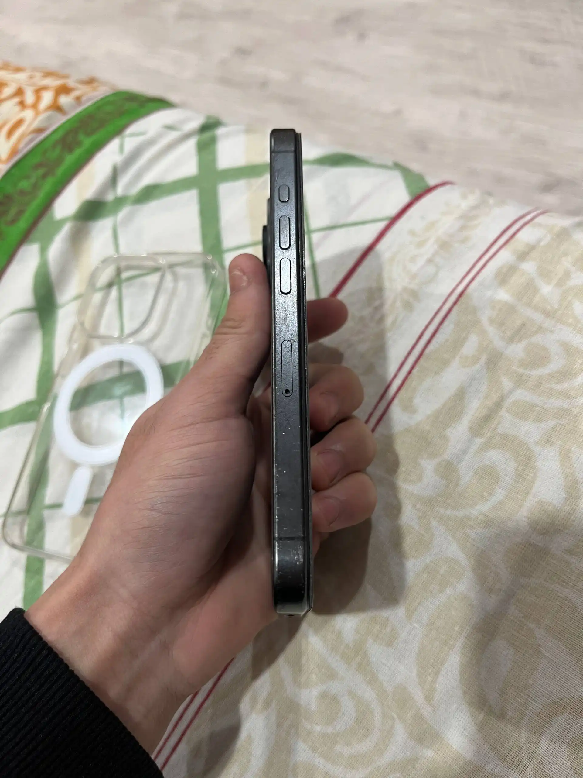 Apple iPhone 15 Pro 256GB с АКБ 81% - Смартфоны (Электроника) в Чебоксары