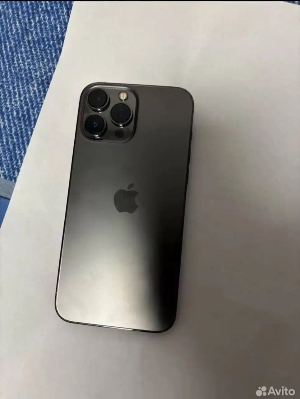 Apple iPhone с трещинами на экране, полностью рабочий - Смартфоны (Электроника) в Чебоксары