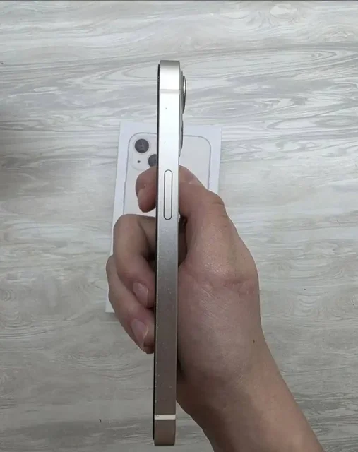 Продам iPhone 13 256 ГБ - Смартфоны в Чебоксары