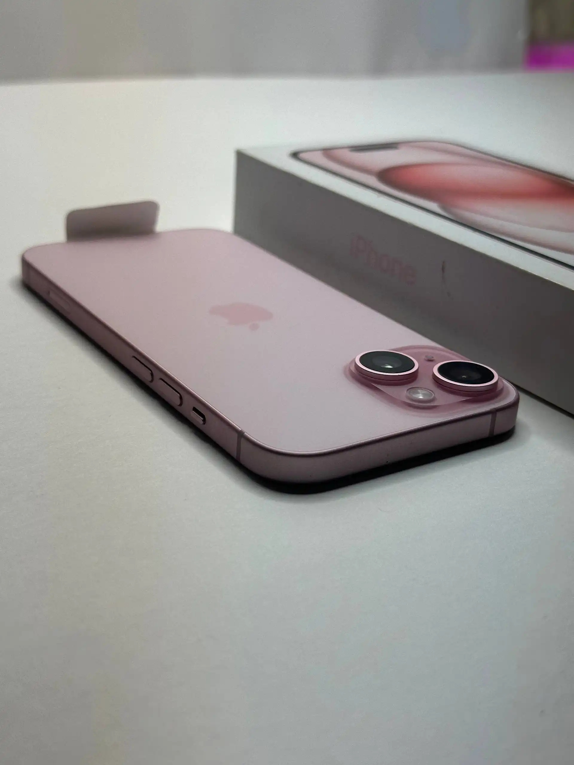 iPhone 15 Pink в идеальном состоянии - Смартфоны и телефоны (Электроника) в Чебоксары