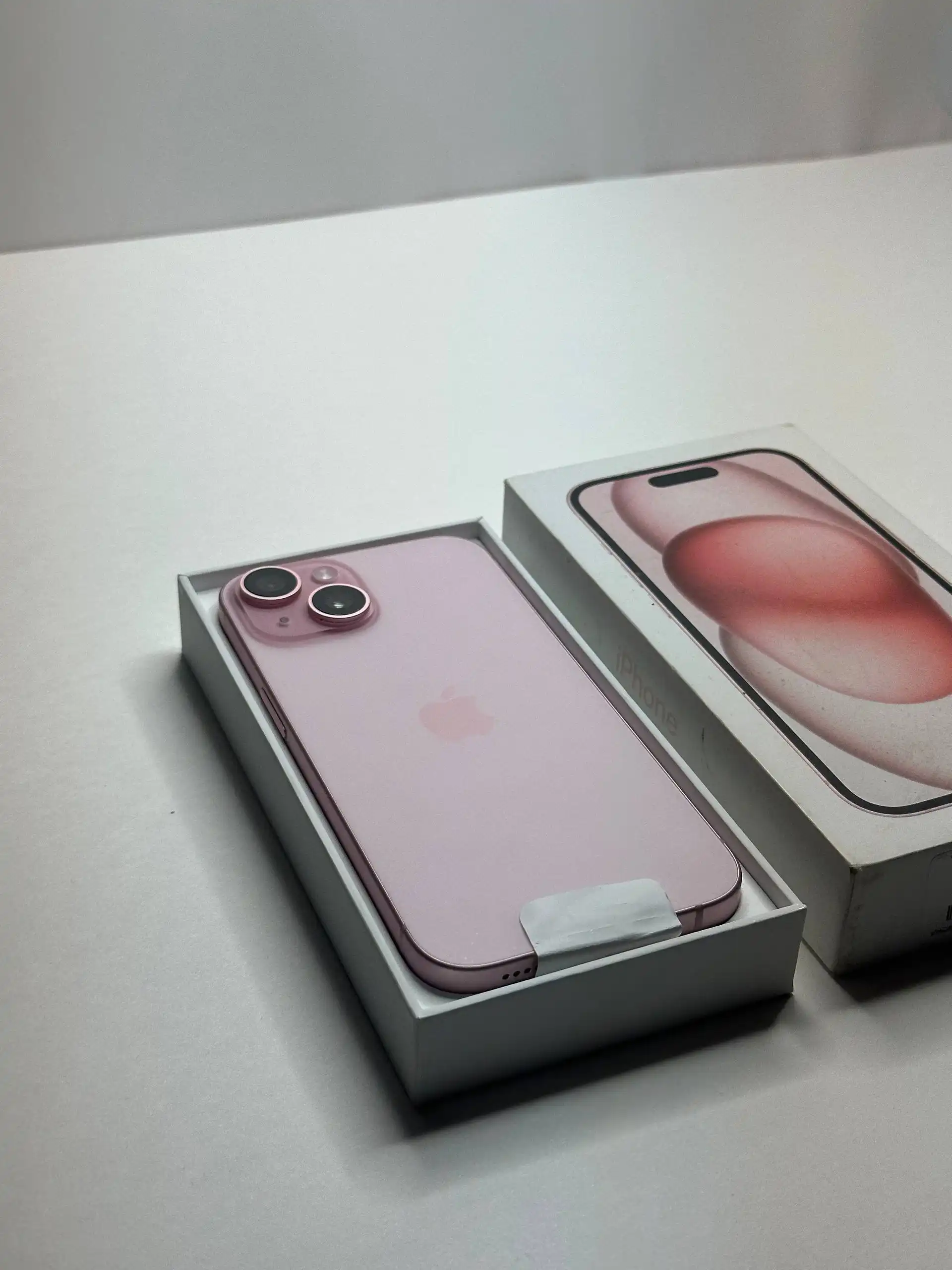 iPhone 15 Pink в идеальном состоянии - Смартфоны и телефоны (Электроника) в Чебоксары
