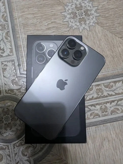 IPhone 13 Pro 128гб с царапинами на экране - Планшеты и телефоны в Чебоксары