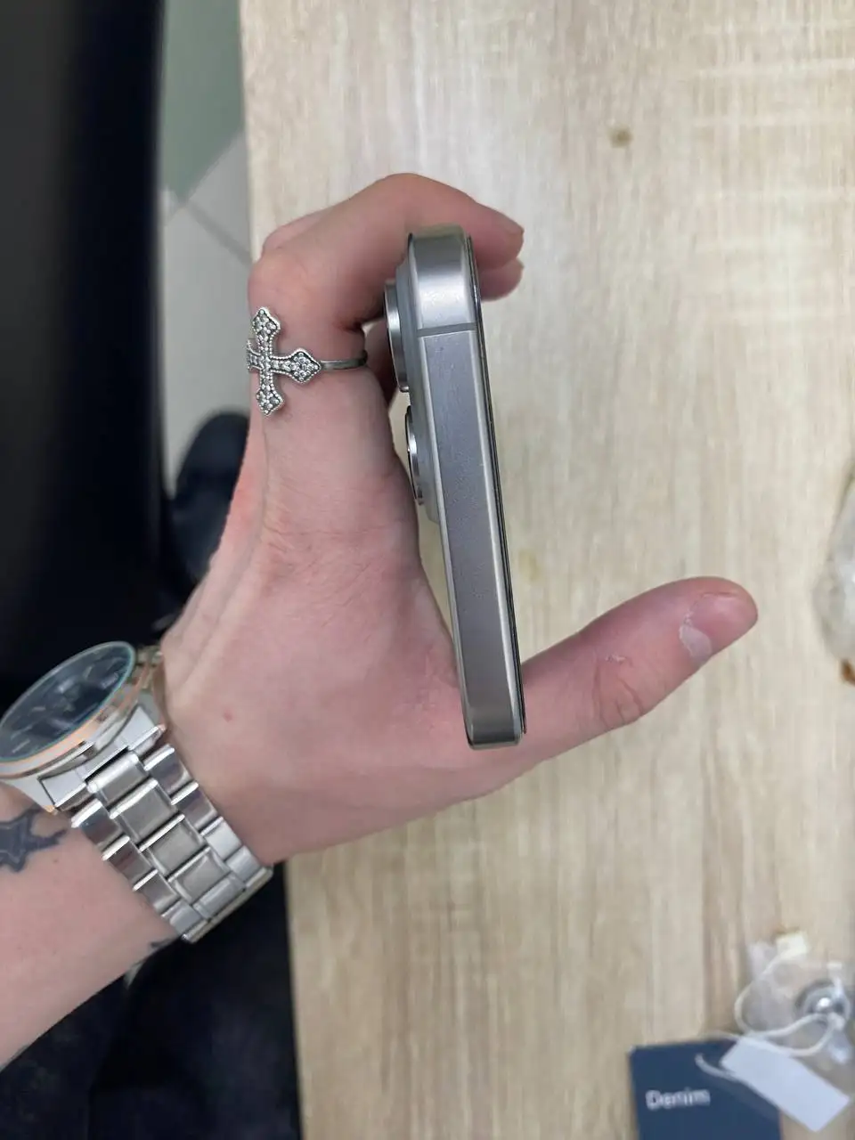 Продам iPhone 16 Pro Max в Чебоксарах - Смартфоны (Электроника) в Чебоксары