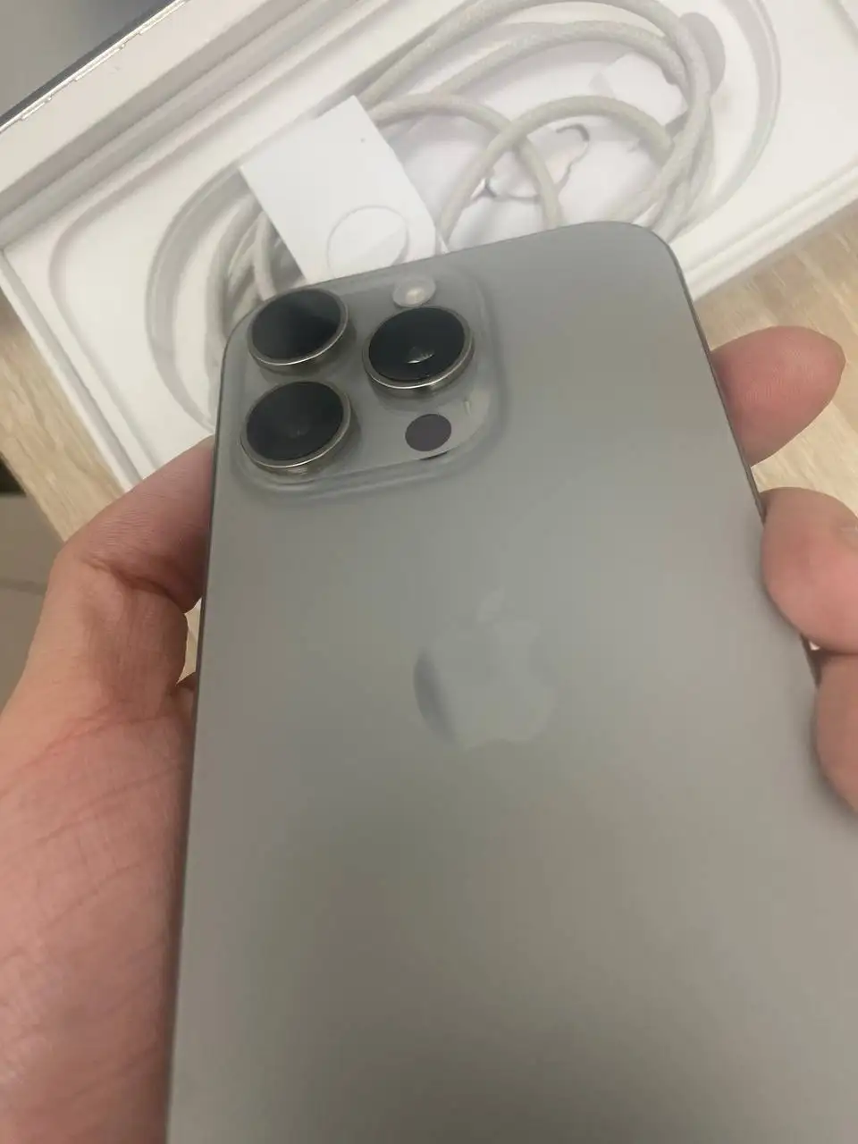 Продажа iPhone 16 Pro в идеальном состоянии - Смартфоны (Электроника) в Чебоксары