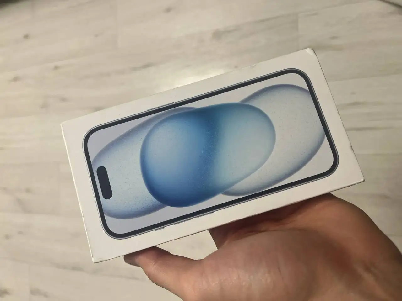 Продам новый запечатанный iPhone 15 128GB голубой - Смартфоны (Электроника) в Чебоксары