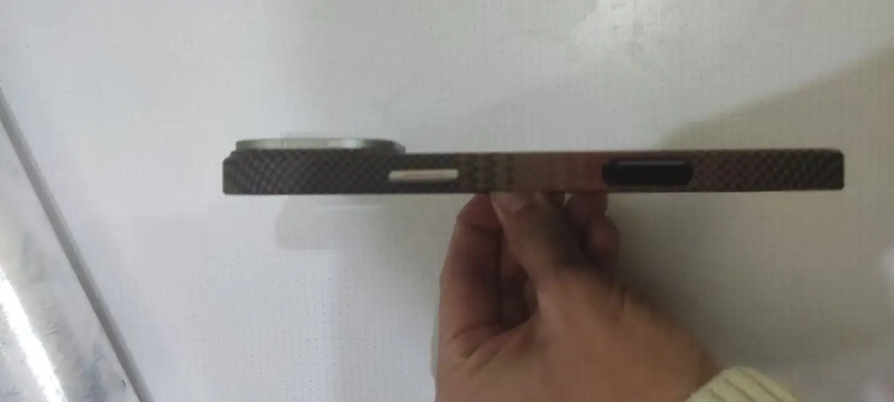 Чехол на iPhone 16 Pro Max реплика Pitaka - Аксессуары для телефонов (Электроника) в Чебоксары