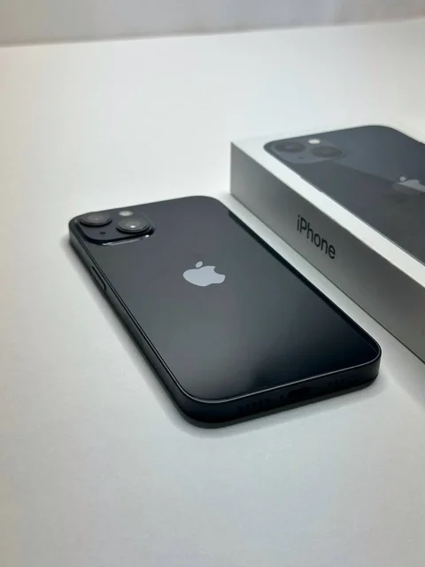 Продажа Apple iPhone 13 128 ГБ в идеальном состоянии - Электроника в Чебоксары