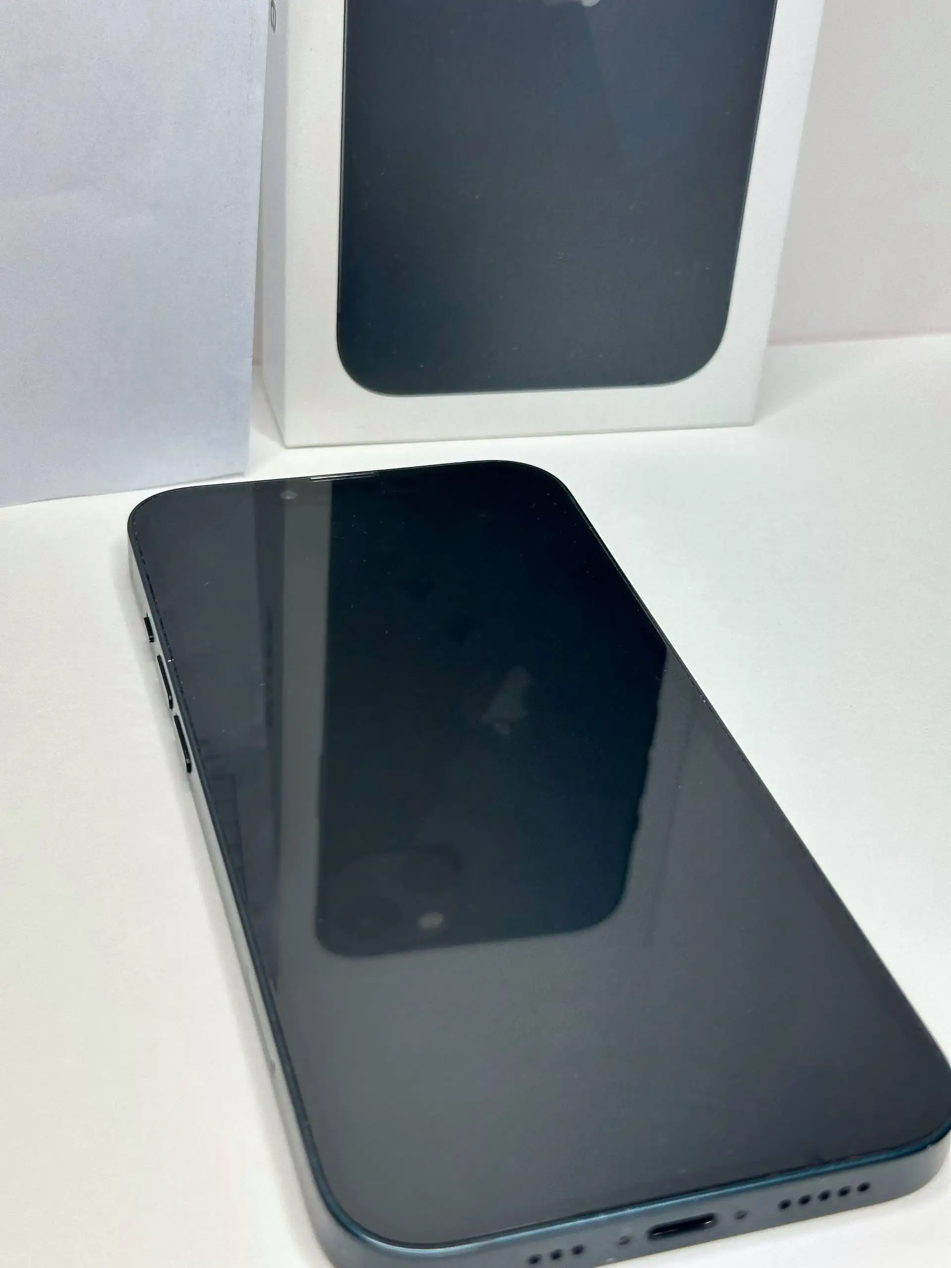 Продажа Apple iPhone 13 128 ГБ в идеальном состоянии - Смартфоны (Электроника) в Чебоксары