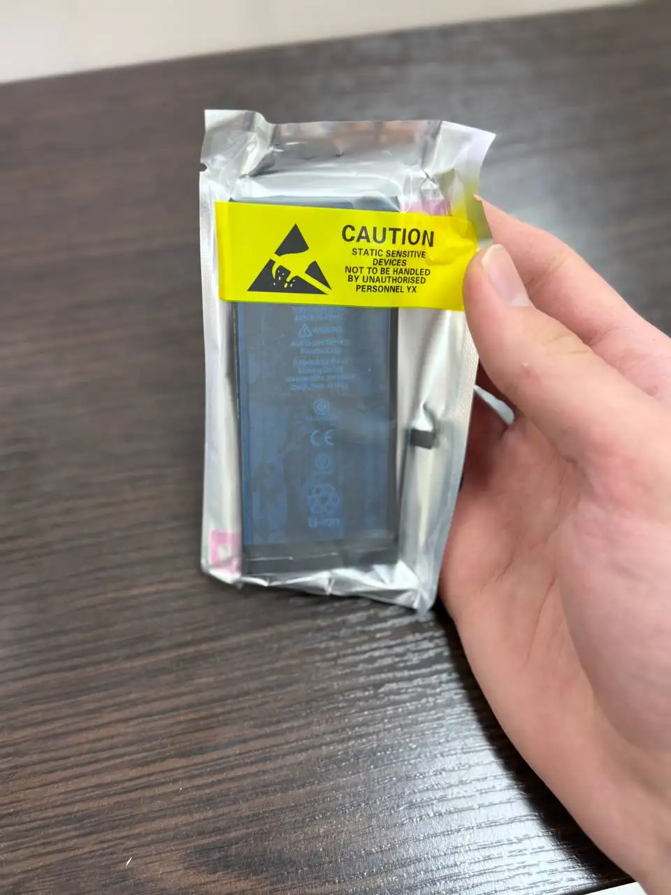 Запчасти на iPhone 11: корпус, аккумулятор, шлейфы - Запчасти для телефонов (Электроника) в Чебоксары